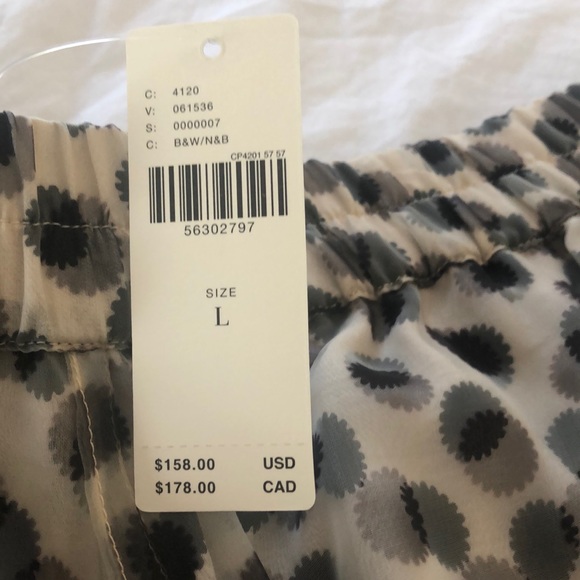 Lovely polka dot skirt. - Picture 3 of 7